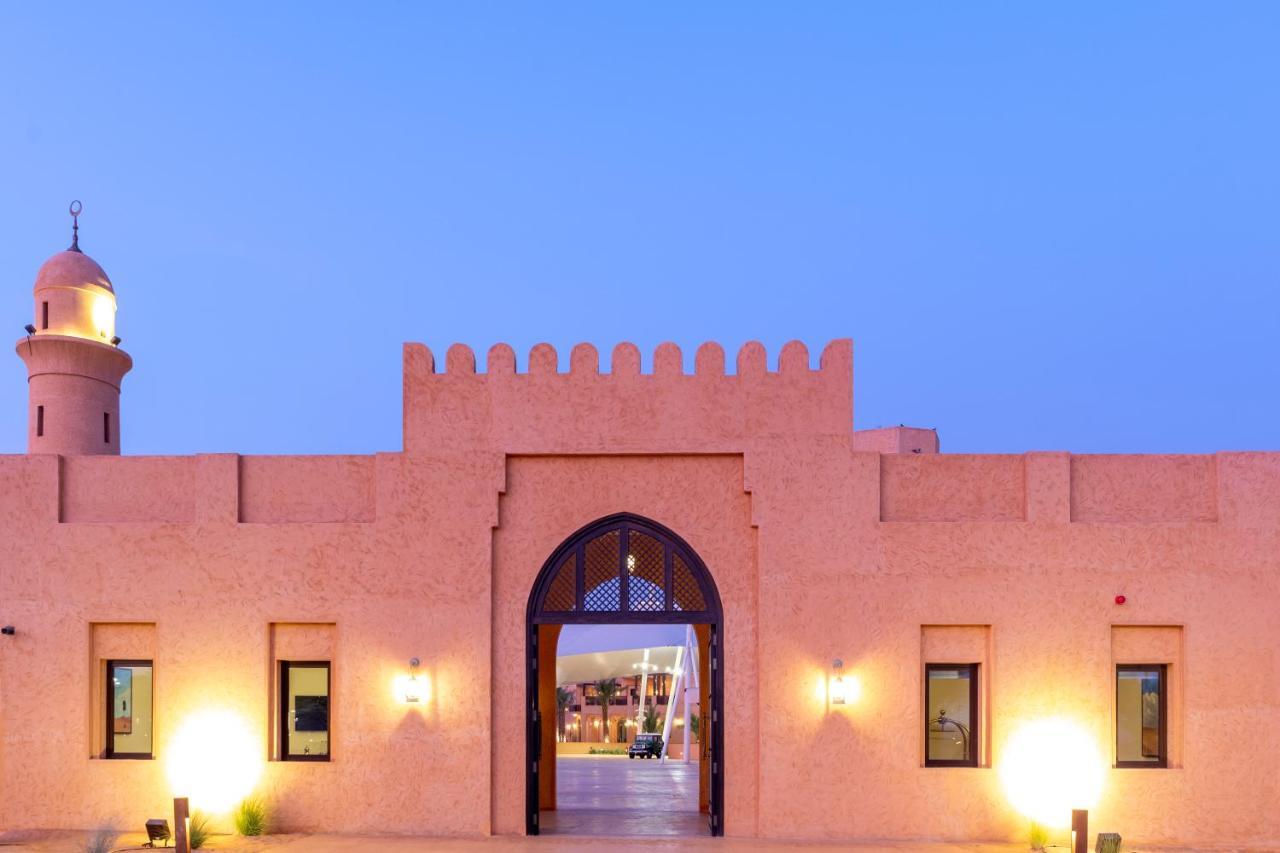 Al Badayer Retreat By Sharjah Collection Hotel Margham ภายนอก รูปภาพ The entrance to the hotel