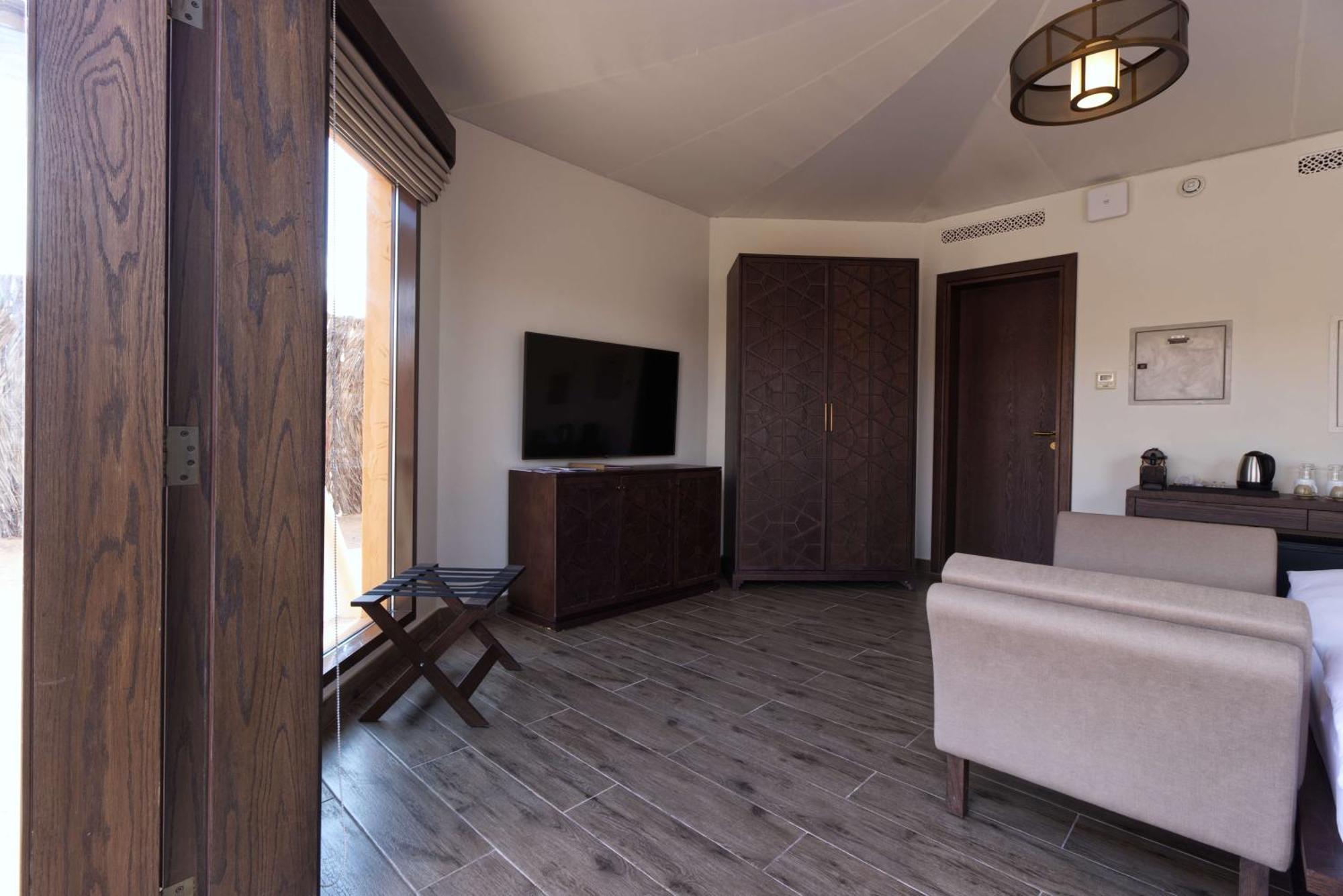 Al Badayer Retreat By Sharjah Collection Hotel Margham ภายนอก รูปภาพ A bedroom at the hotel